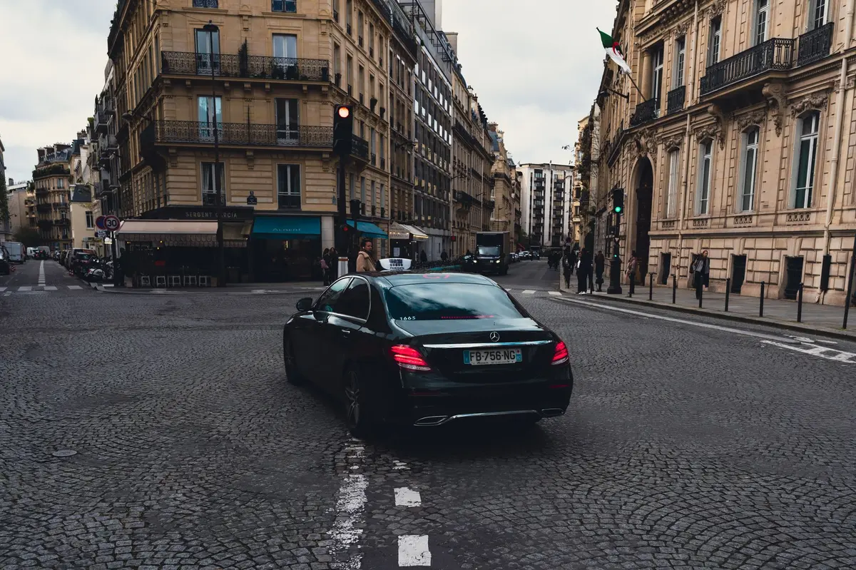 Malaga transfer Mercedes E-Class taxi city streets Costa del Sol